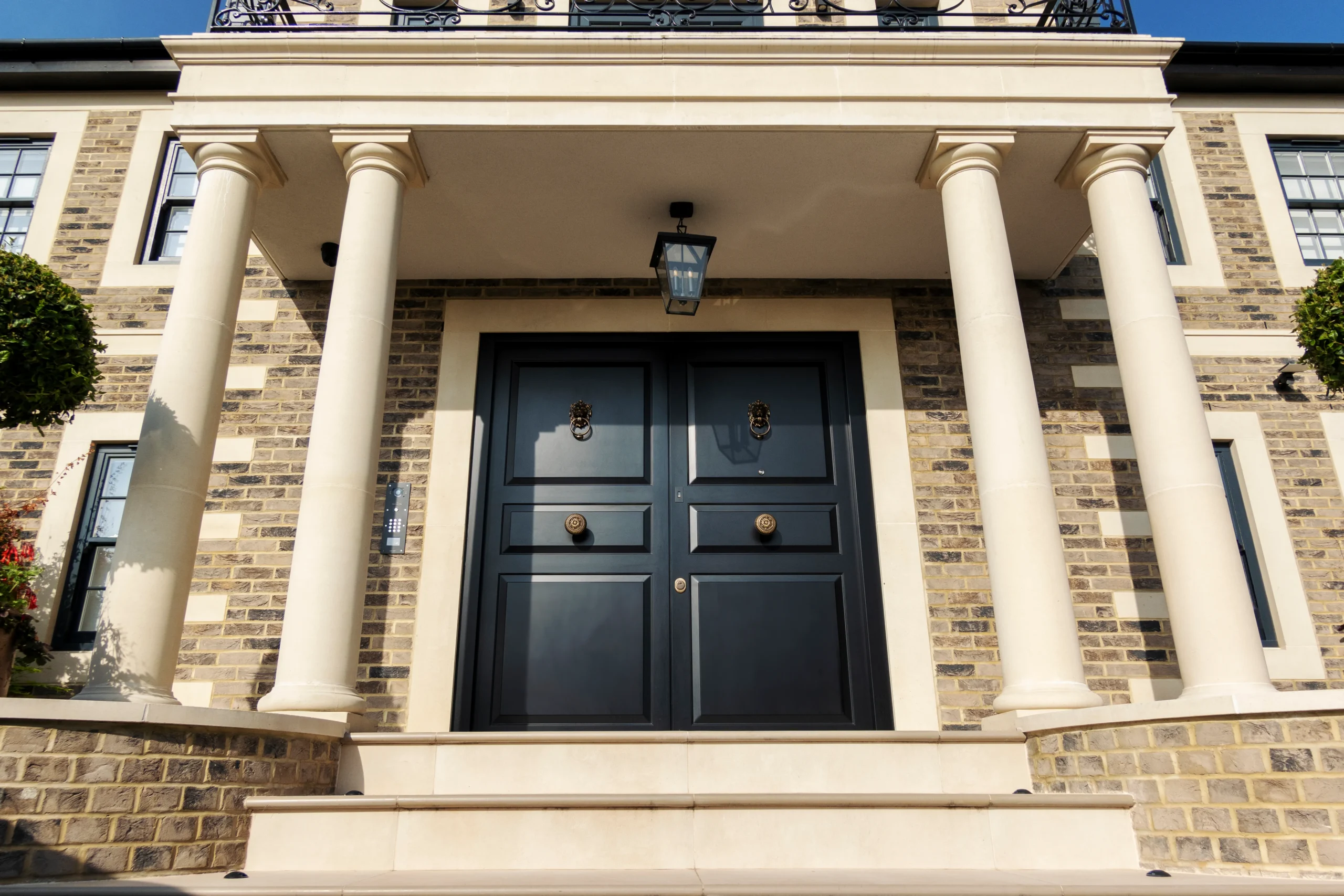 Bespoke LPS1175 security door design